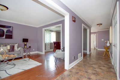 276 Thornton Rd N, House other with 3 bedrooms, 4 bathrooms and 4 parking in Oshawa ON | Image 2