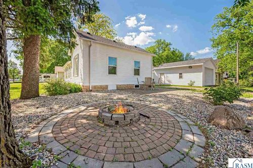212 E Main Street, St. Clair, MN, 56080 | Card Image