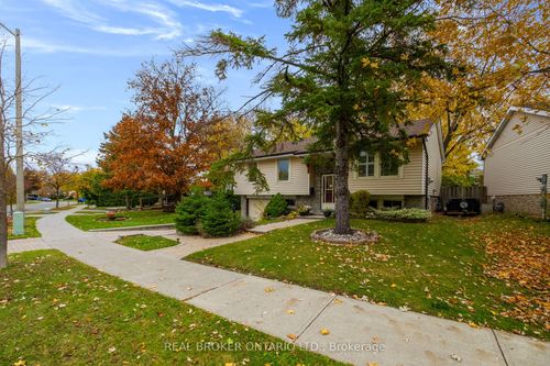 6891 Shelter Bay Rd, Mississauga, ON, L5N1T8 | Card Image