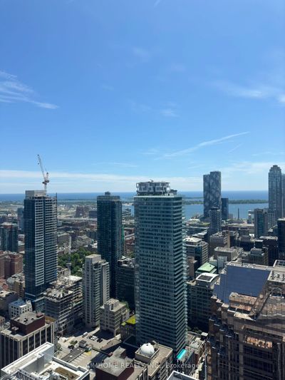 4408 - 197 Yonge St, Condo with 1 bedrooms, 1 bathrooms and null parking in Toronto ON | Image 3