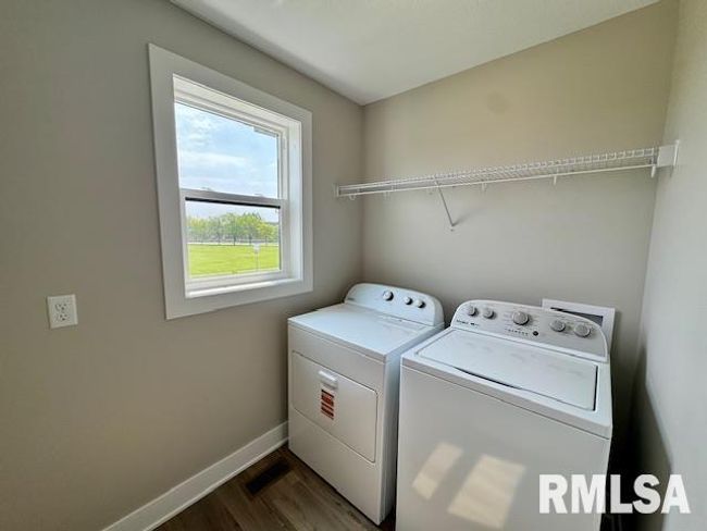 APT-1 - 1002 S 4 Th St, House other with 3 bedrooms, 3 bathrooms and null parking in Clinton IA | Image 19