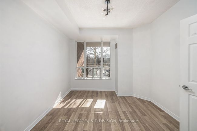 207 - 485 Rosewell Ave, Condo with 1 bedrooms, 1 bathrooms and 1 parking in Toronto ON | Image 17