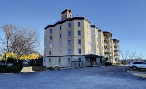 202-502 Boul. Des Prairies, Laval (Laval-des-Rapides), QC, H7V1B5 | Card Image