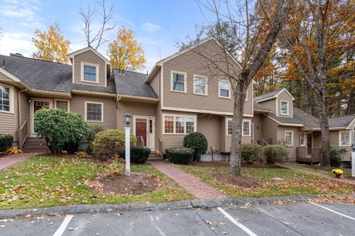 2-2 Lilac Court, Hopkinton, MA, 01748 | Card Image