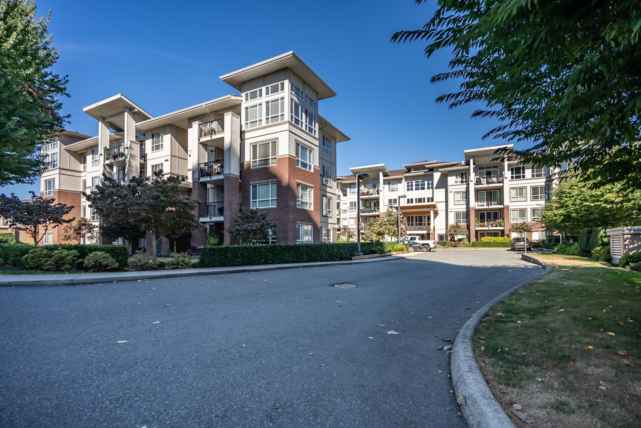 403 - 3192 Gladwin Rd, For Sale in Abbotsford - eXp Realty
