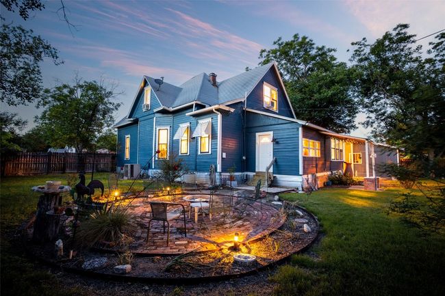 409 W Clark St, House other with 4 bedrooms, 2 bathrooms and 4 parking in Bartlett TX | Image 39