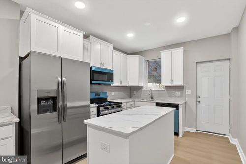 504 E 43rd St, BALTIMORE, MD, 21212-4801 | Card Image