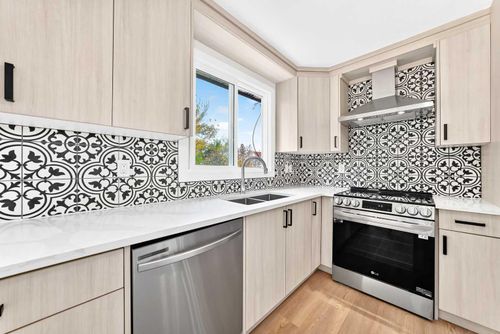 856 Rundlecairn Way Ne, Calgary, AB, T1Y2R7 | Card Image