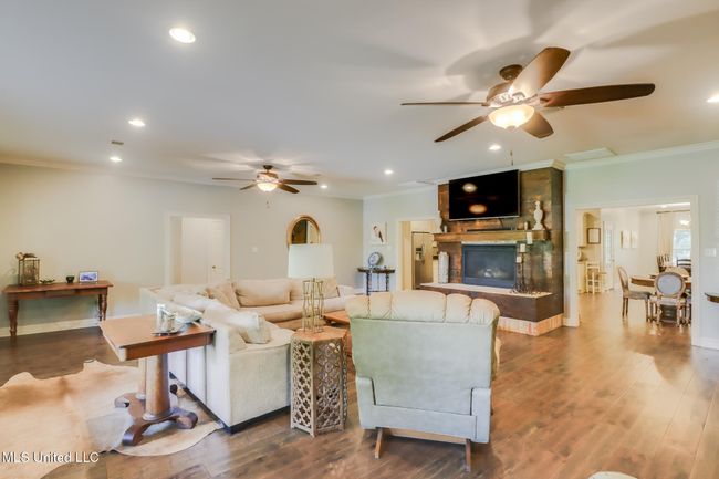 Living room | Image 6