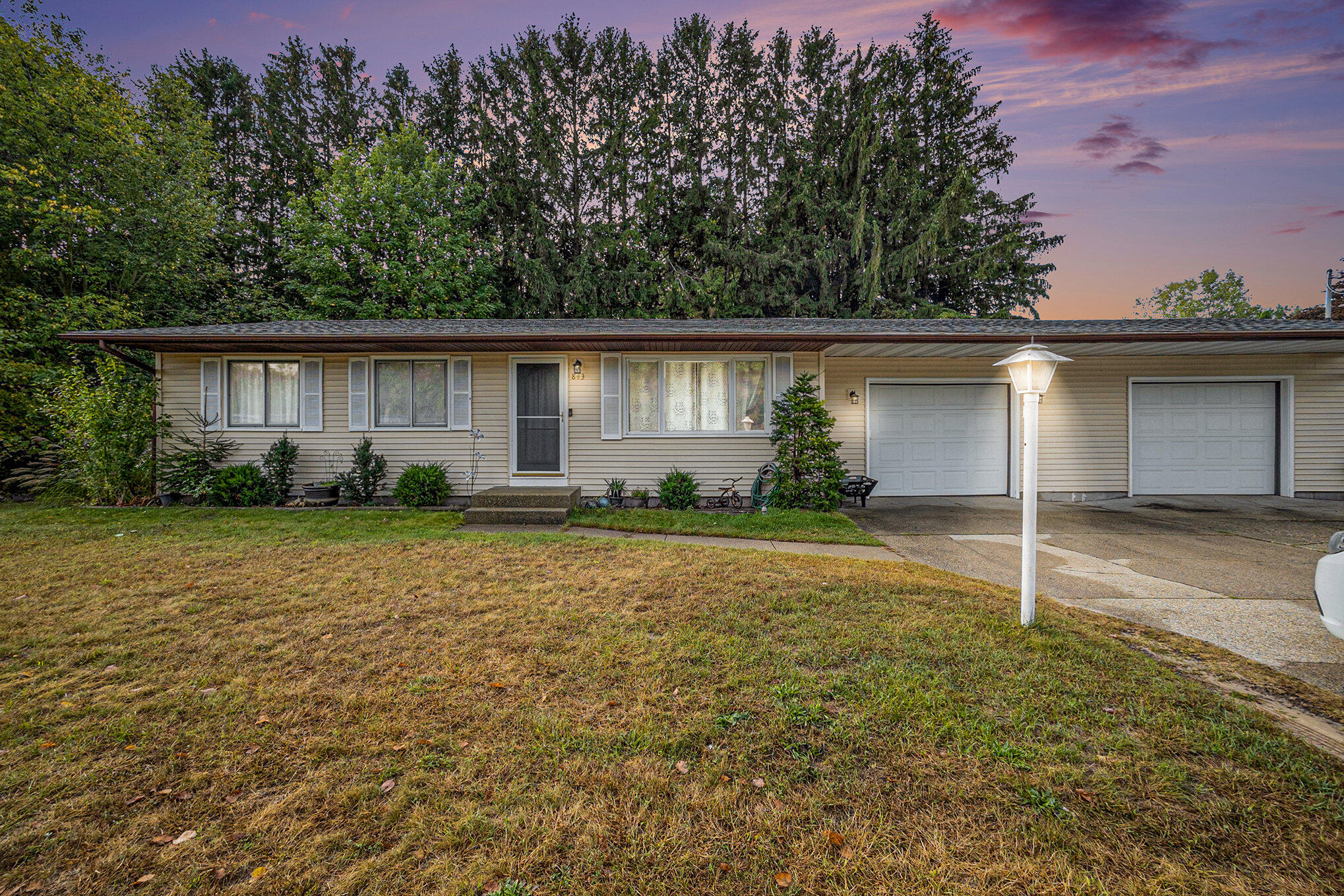 Porter Rd, Norton Shores, MI 49441