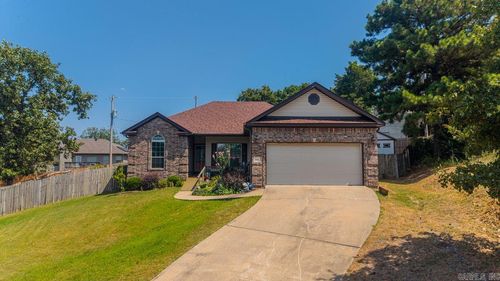 10611 Rockbrook Dr, Sherwood, AR, 72120-2228 | Card Image