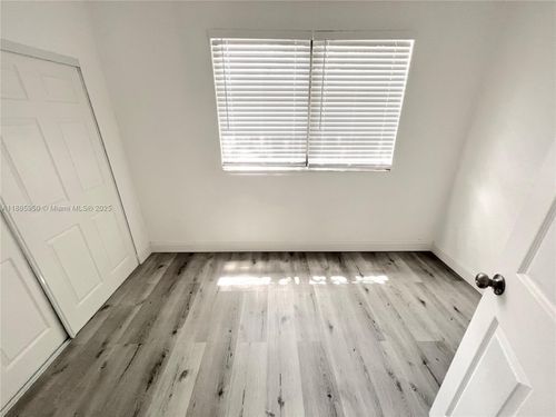 140 Nw 124th St, North Miami, FL, 33168-4543 | Card Image