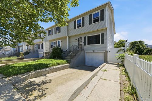 50 E Pine St, Long Beach, NY, 11561-2115 | Card Image