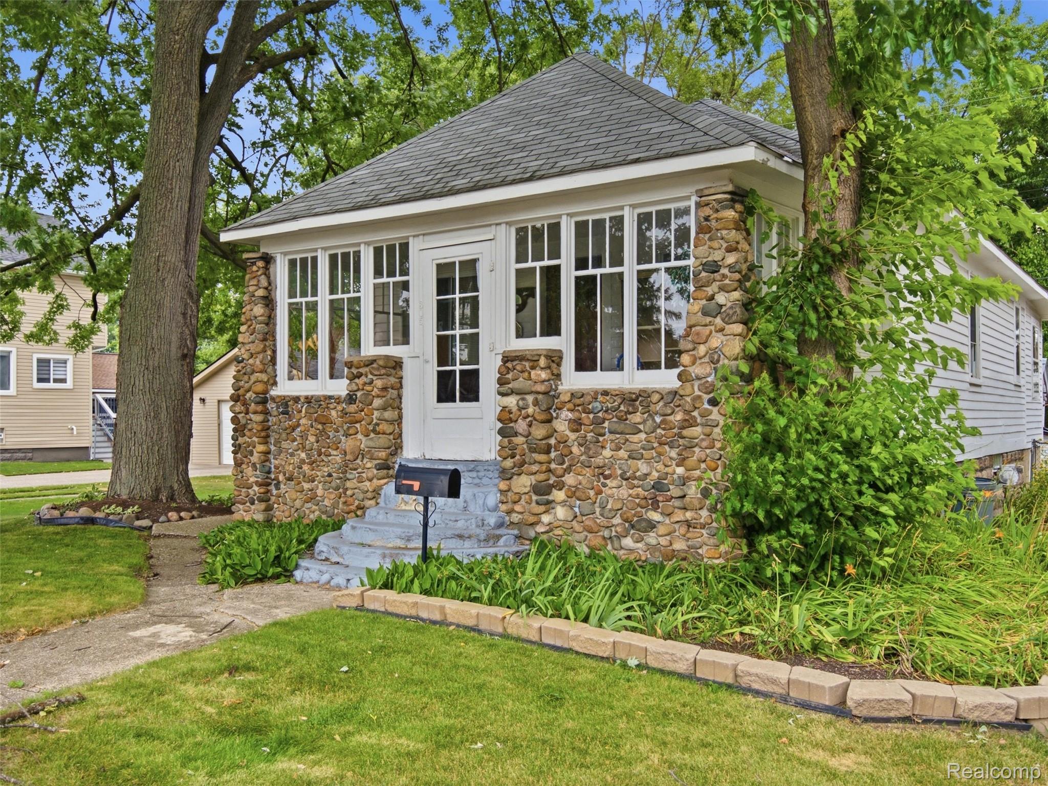 Residential in Clawson 4