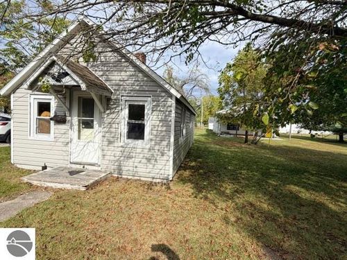 406 Washington Street, East Tawas, MI, 48730 | Card Image