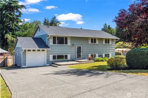 29718 3rd Ave S, Federal Way, WA, 98003-3618 | Card Image