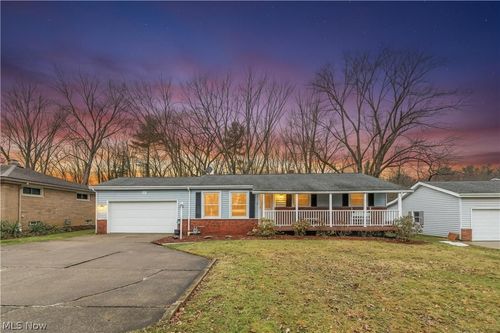 17382 W 130th Street, Strongsville, OH, 44136 | Card Image