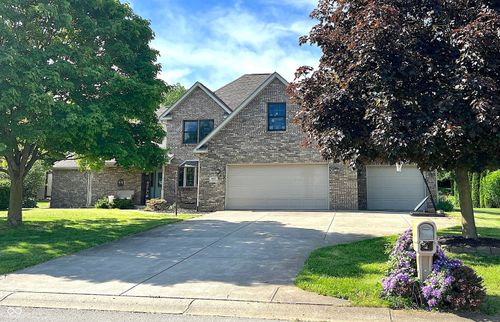941 Barouche, Pendleton, IN, 46064-8699 | Card Image