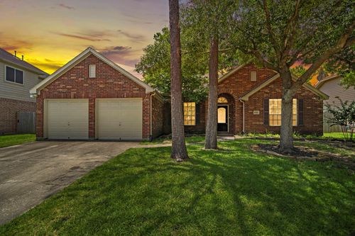 15015 Cozy Hollow Ln, Houston, TX, 77044-4454 | Card Image