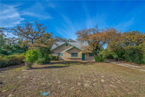 8 Fountain Bleau, Hilltop Lakes, TX, 77871 | Card Image