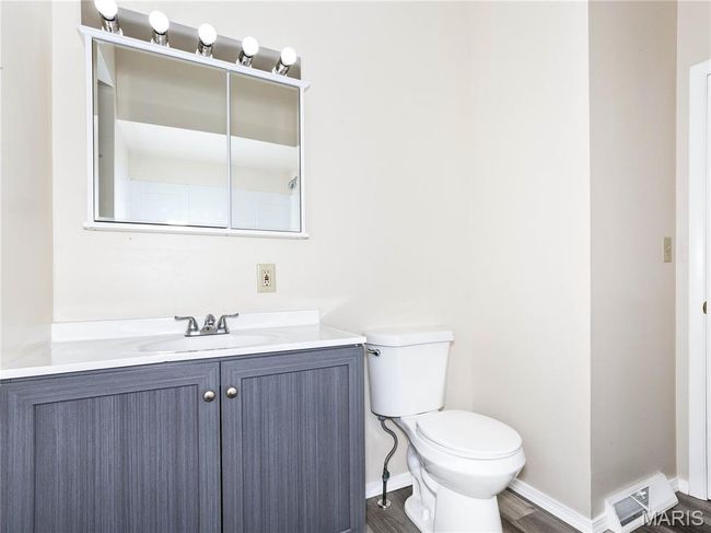 Main Floor Bath | Image 20