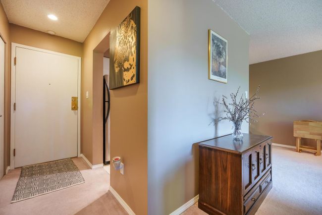 214 - 1945 Woodway Place, Condo with 1 bedrooms, 1 bathrooms and 1 parking in Burnaby BC | Image 9