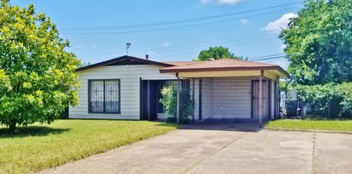 8224 Campanella Dr, Dallas, TX, 75243-1808 | Card Image