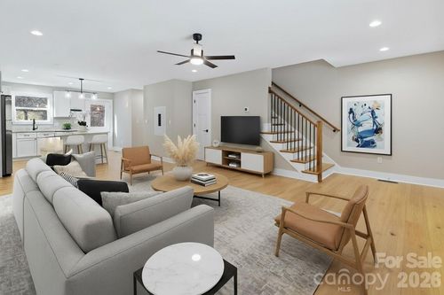 d-332 Bowditch St, Burnsville, NC, 28714-3302 | Card Image