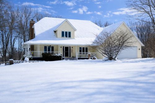 33791 Early Rd, New Carlisle, IN, 46552-9747 | Card Image