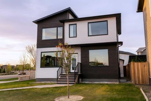 201 Grassland Blvd W, Lethbridge, AB, T1J5J4 | Card Image