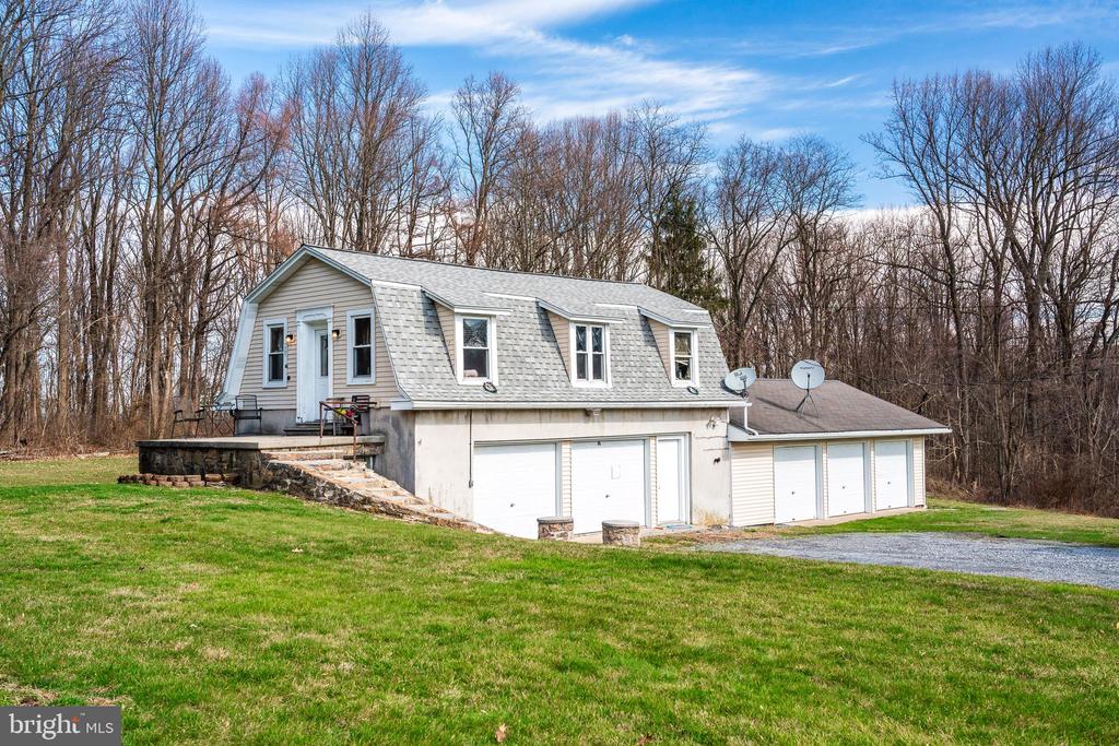 Fredericksville Rd, Mertztown, PA 19539