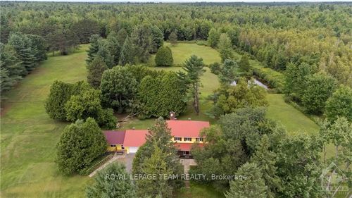 1831 County Rd, North Glengarry, ON, K0B | Card Image