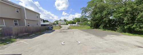 6 Day St, Johnston, RI, 02919-4302 | Card Image