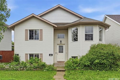 835-837 Rutherford Way, Saskatoon, SK, S7N4X6 | Card Image