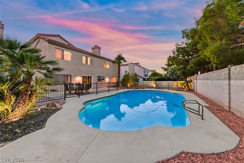 32 Stone Cress Dr, Henderson, NV, 89074-3314 | Card Image