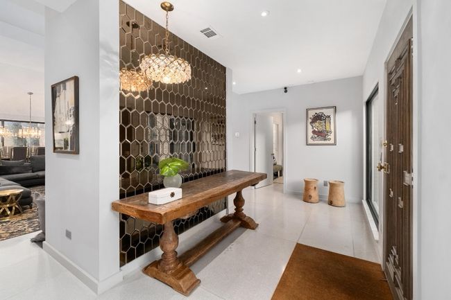 2404 Enfield Rd, House other with 3 bedrooms, 4 bathrooms and 3 parking in Austin TX | Image 6