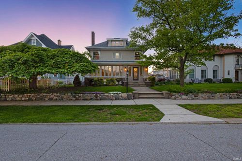 337 Edgewater Drive, Mishawaka, IN, 46545-6910 | Card Image