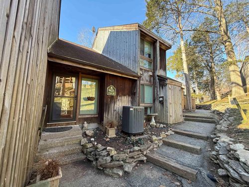 50-9425 S Pointe Lasalles Dr, Bloomington, IN, 47401-9024 | Card Image