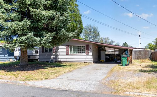 4331 Gary St, Klamath Falls, OR, 97603-7922 | Card Image