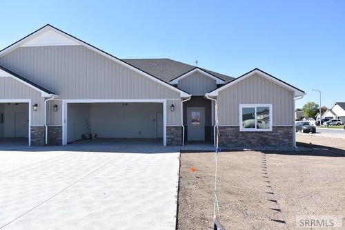 422 Zions St, Shelley, ID, 83274-1049 | Card Image