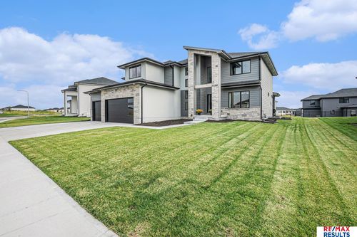 21119 Ellison Ave, Elkhorn, NE, 68022-4267 | Card Image