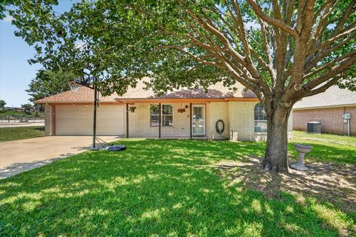 1801 Rayna Dr, Weatherford, TX, 76086-4638 | Card Image