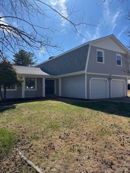 2007 Willow Lake Dr, Chesterfield, MO, 63017-7645 | Card Image