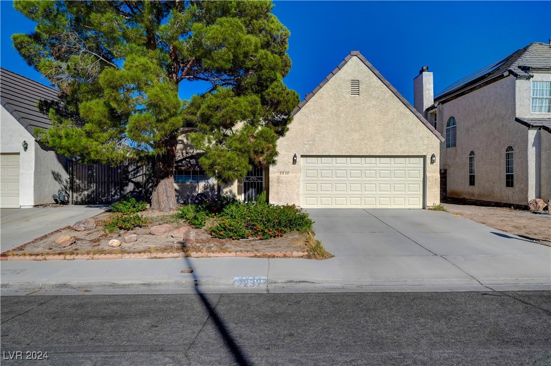 Florissant Dr, Las Vegas, NV 89128