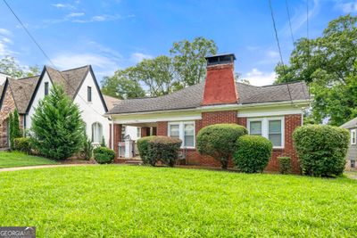 1684 Stokes Avenue Sw, House other with 3 bedrooms, 2 bathrooms and null parking in Atlanta GA | Image 3