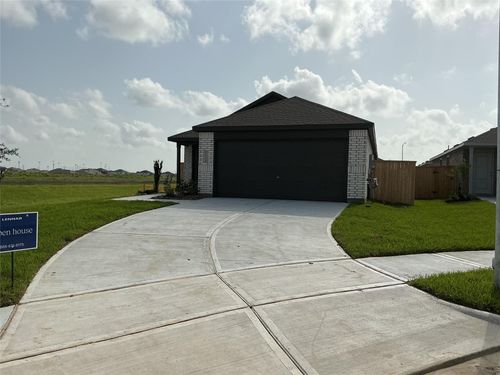 9203 Burch Eagle Ct, Baytown, TX, 77521-4279 | Card Image