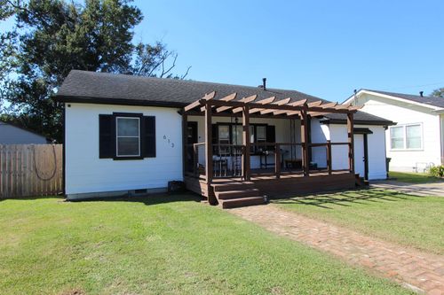 613 Duval Ave, Houma, LA, 70364-3103 | Card Image
