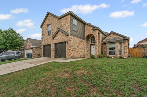 405 High Desert Dr, Fort Worth, TX, 76131-4542 | Card Image