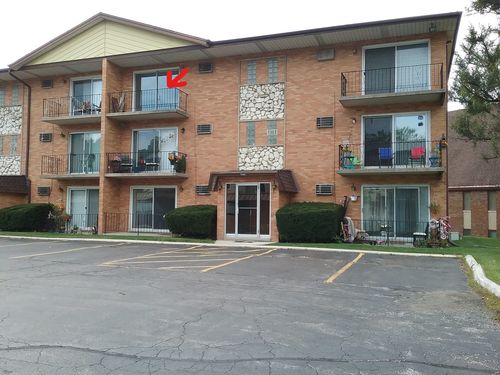 apt-3e-7540 W 111th St, Worth, IL, 60482-1034 | Card Image
