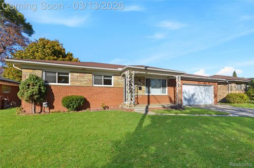 8565 Dale, Center Line, MI, 48015-1527 | Card Image